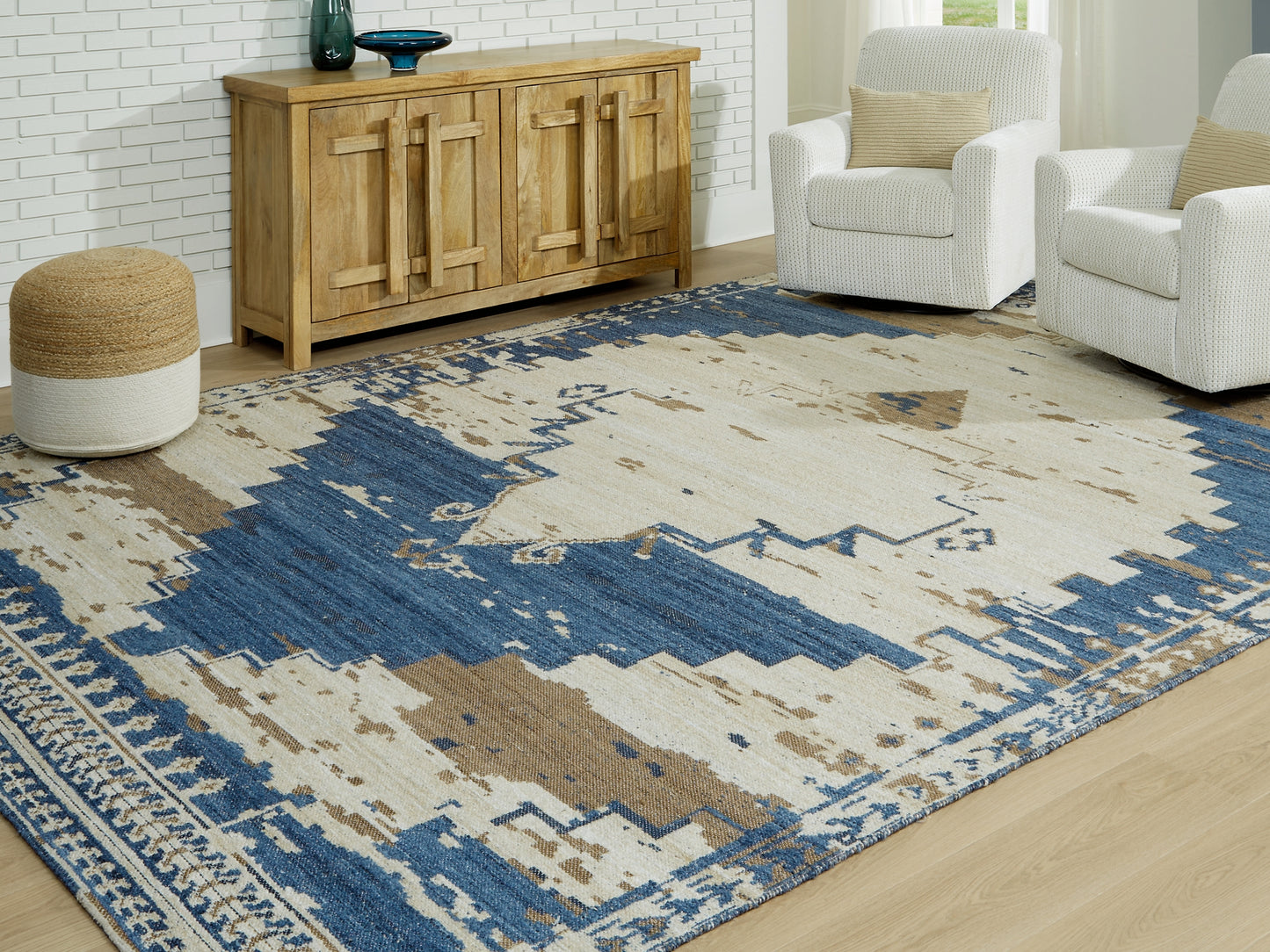 Ashley Express - Varnler Medium Rug