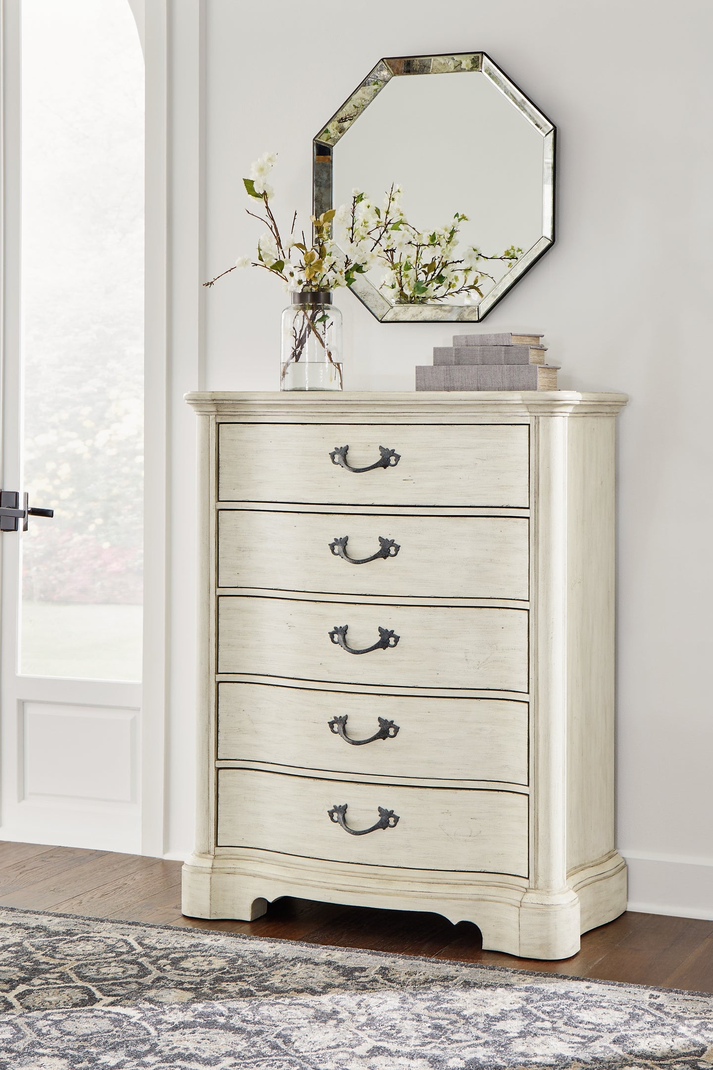 Arlendyne King Upholstered Bed with Mirrored Dresser and Chest